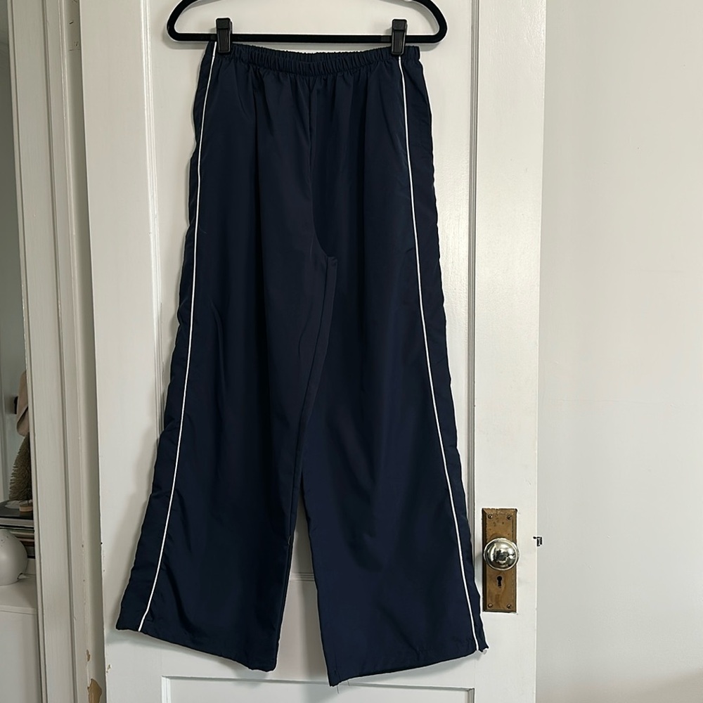 2000s windbreaker track pants